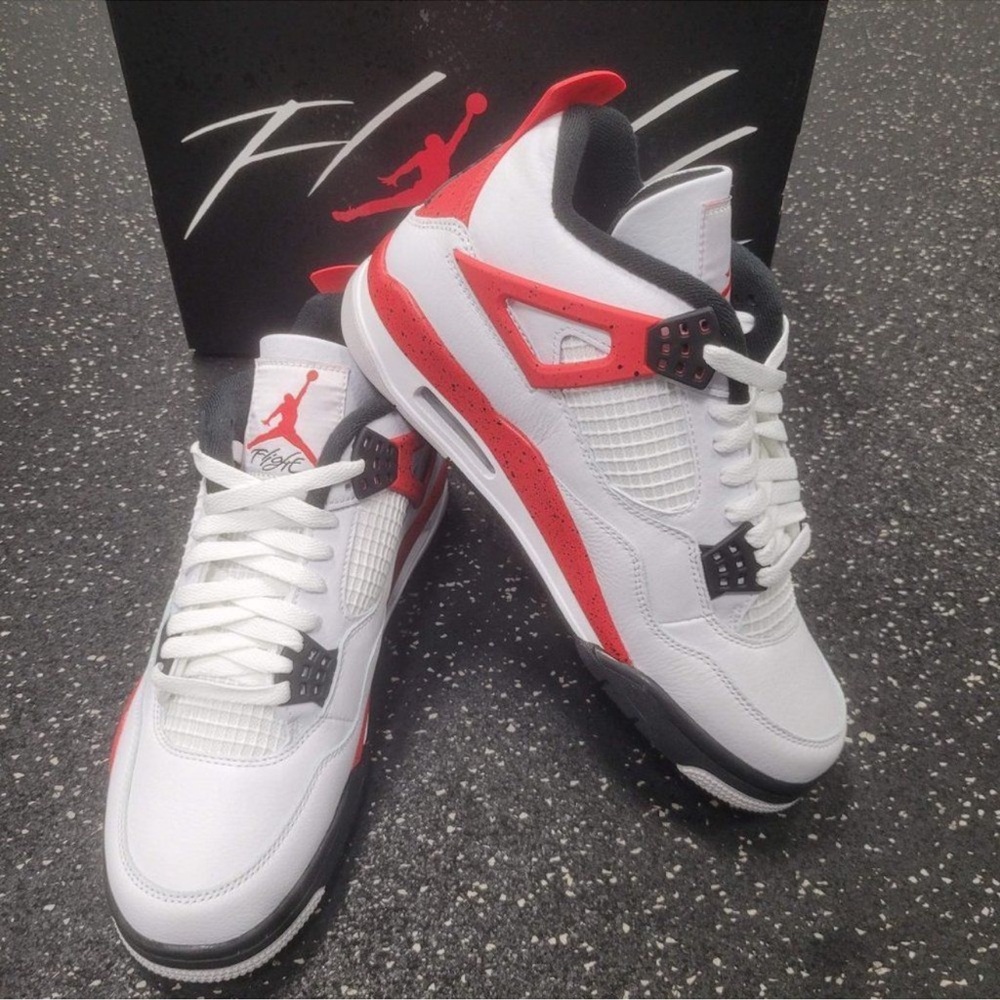 Jordan 4 Retro Red Cement size 6.5 Y